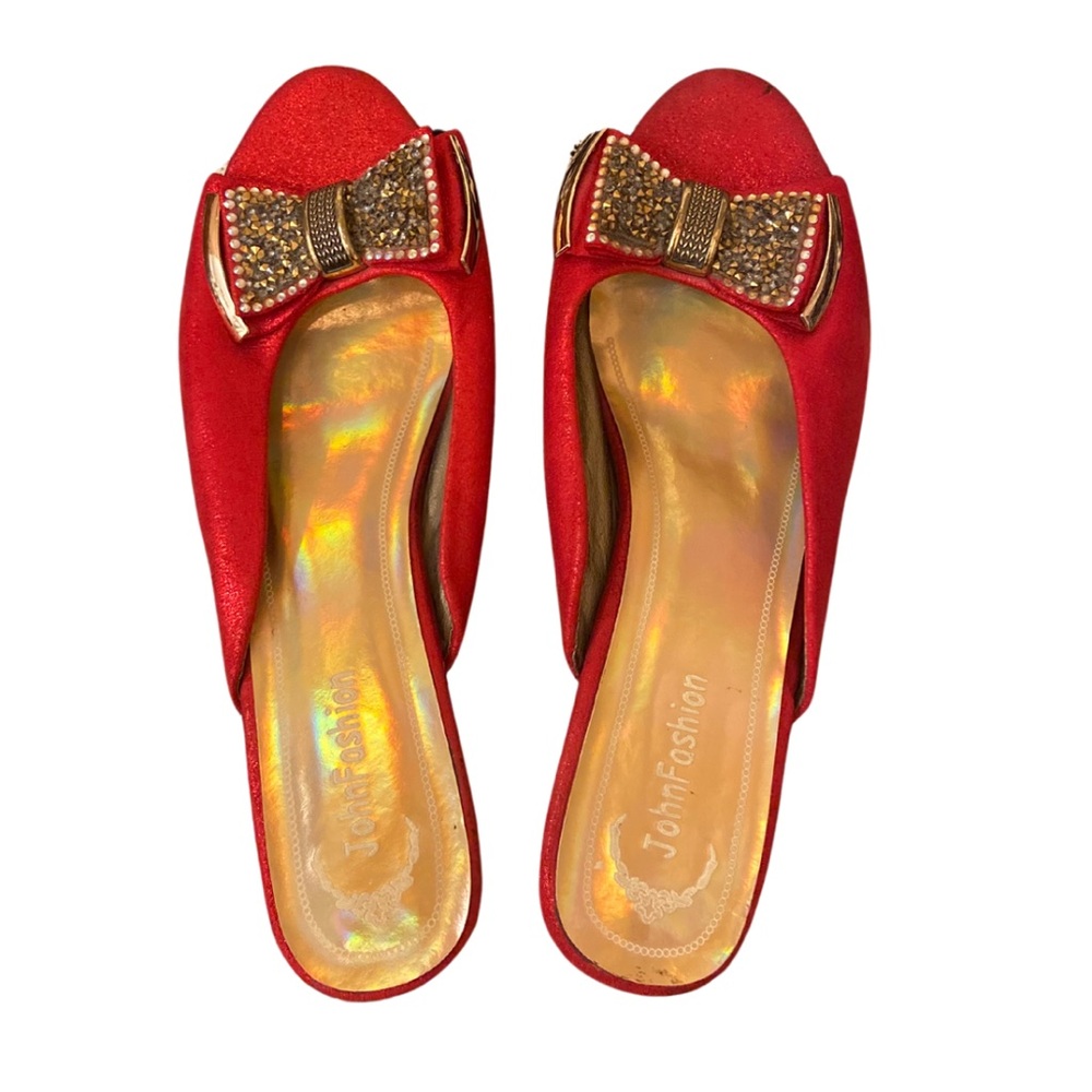 Metallic red and rhinestones JohnFashion kitten heel Evening Slide size 9